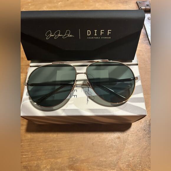 Diff Jesse James Decker Denver Gold G15 Sunglasses - Picture 2 of 11